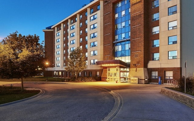 Residence & Conference Centre - Barrie
