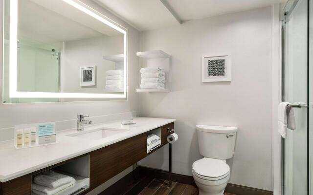 Hampton Inn Dulles - Cascades
