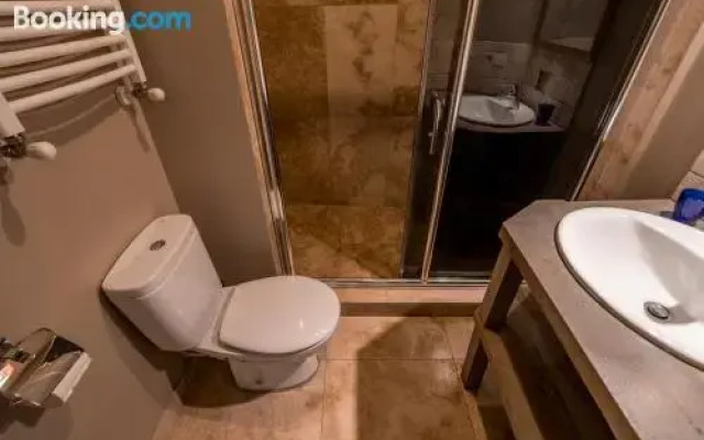 No12 Apartment
