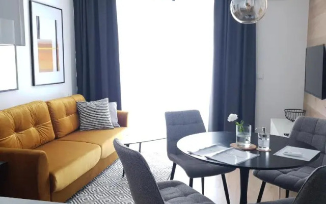 Bit Eccentric with the Balcony