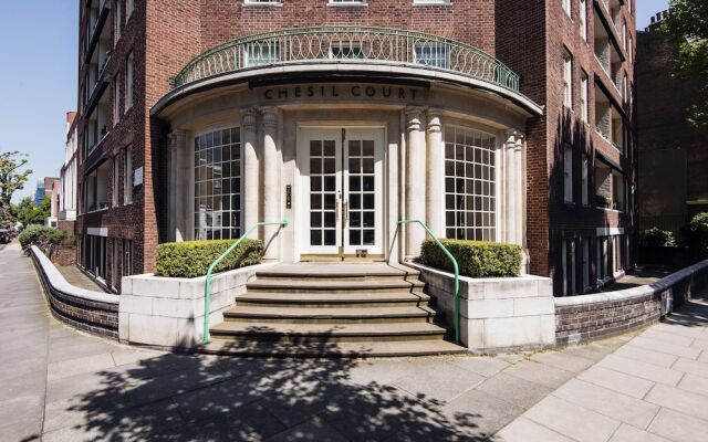 The Wonderful Chelsea Manor Street Apartment - CHK