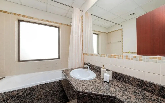 Excellent 1bdr at Bahar 6