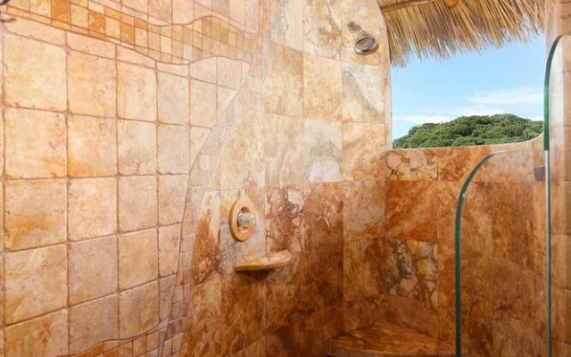 Casa Cocoon 2BR by Casago