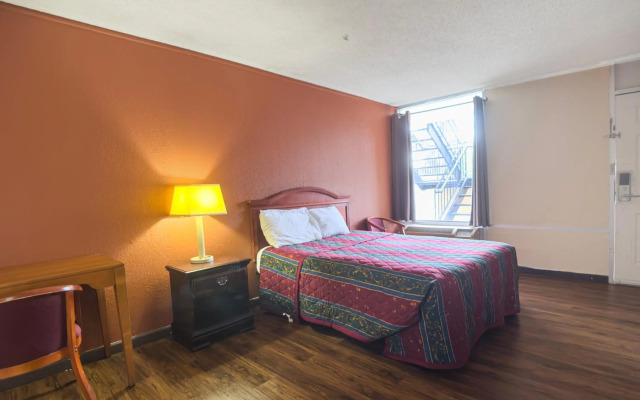 OYO Hotel Vienna I-75