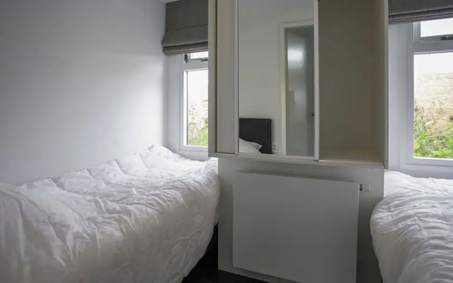 Lovely Holiday Home in Kattendijke Near Centre