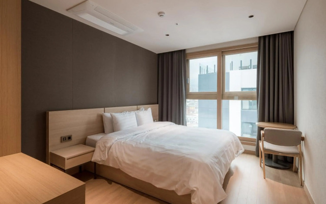 Chestertons Sokcho