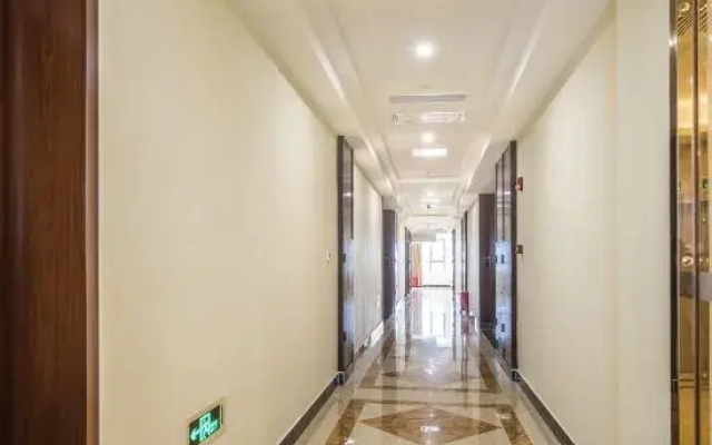 Yangjiang Guanhua Hotel (Hailing Island Dajiaowan)