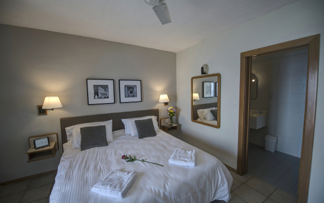 Sliema Chalet Hotel