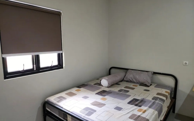 OYO 95107 Green Homestay Near Ubaya – Guest Rooms – Surabaya