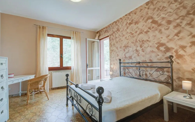 Profumo Del Garda Hilly Area and Lake vie