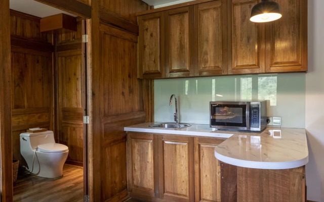 Tira Vilagna Suites & Spa
