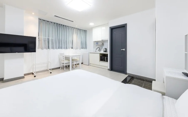 Yeosu Onueli Pension