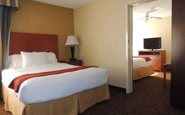 Holiday Inn Express & Suites Birmingham Trussville by IHG