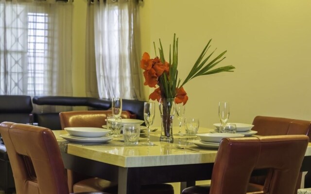 N2N Suites - Ochio Rios Vacation Home