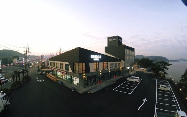 Tongyeong Bridge Hotel