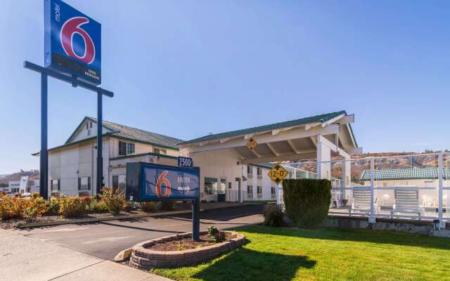 Motel 6 The Dalles, OR