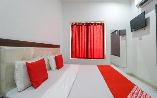 OYO 65320 Hotel Surya