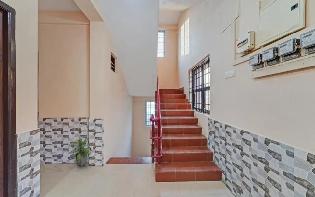 Oyo Flagship 80741B Porur Residency