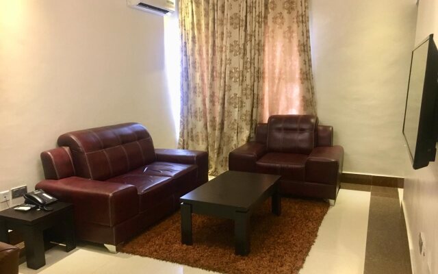 Grandbee Apartment and Residence