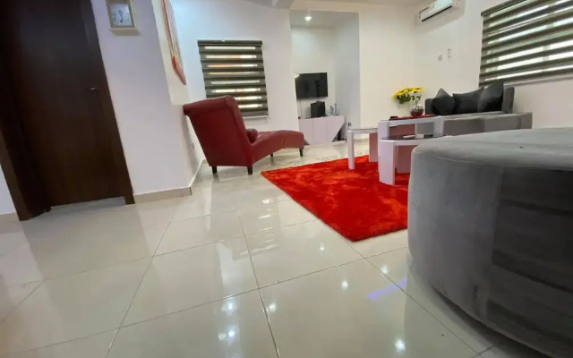 Comforts Court And Apartment