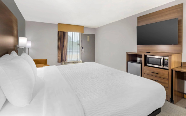 Clarion Pointe Morrow - Atlanta South