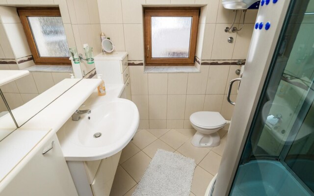 Beautiful Home in Senj With Wifi and 3 Bedrooms