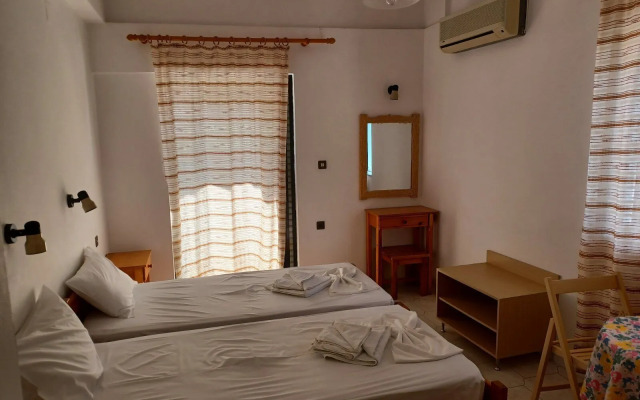 Argiro Studios And Apartments