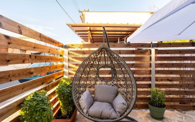 Filiatra Welcoming Hideaway - A Cozy Urban Escape
