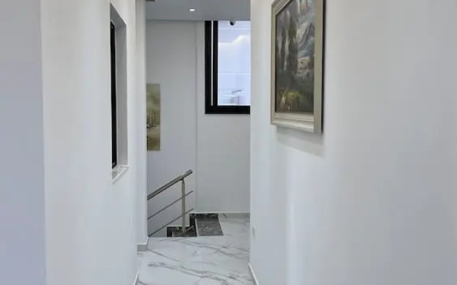 Lezet Hotel
