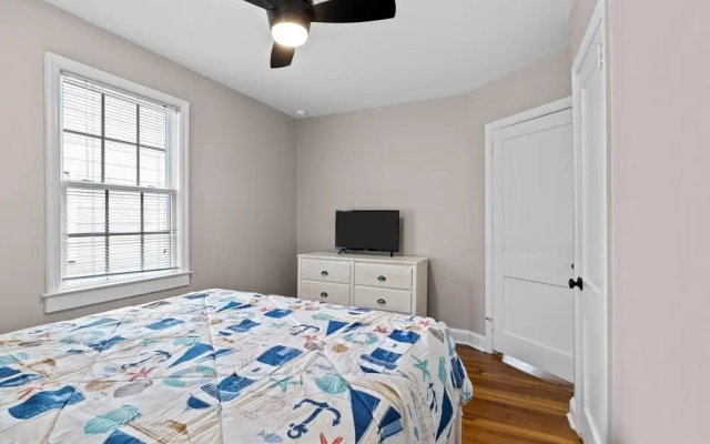 The Anchor Cottage 3 Bedroom Home by RedAwning