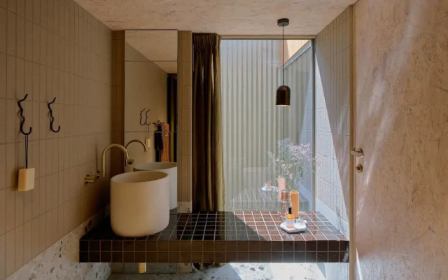 Scout - Architectural Design - Sleeps 6