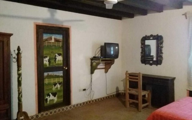 Hotel Hacienda la Puerta de Enmedio