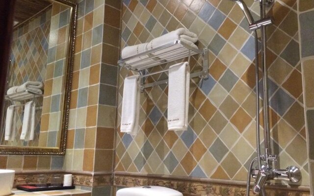 Luzhou Ba Li Nuo Theme Hotel