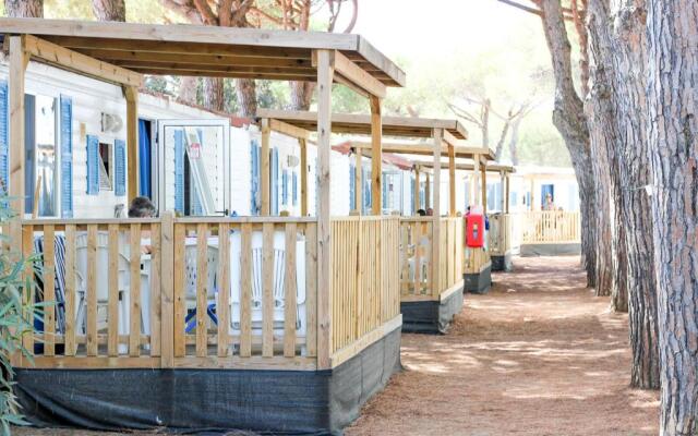 Happy Camp mobile homes in Camping Village Paestum