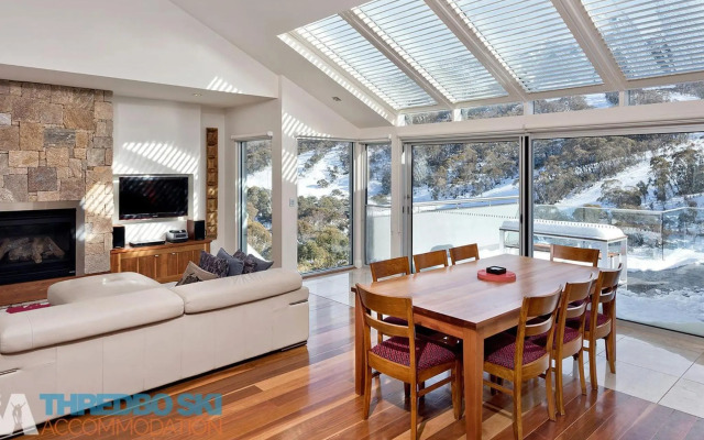 The Peak Penthouse 8