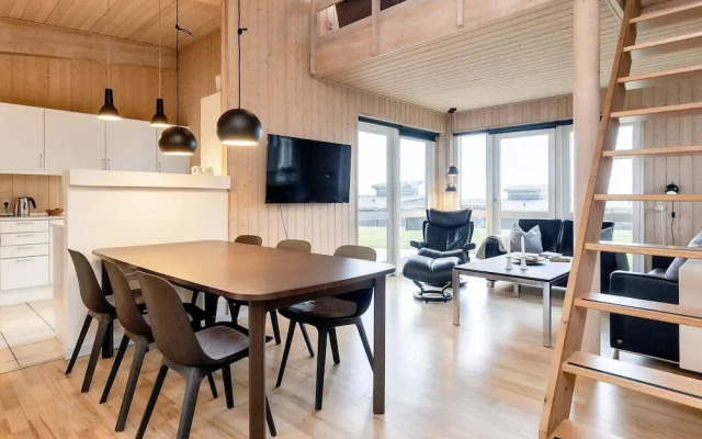 Well-maintained Holiday Home in Faborg