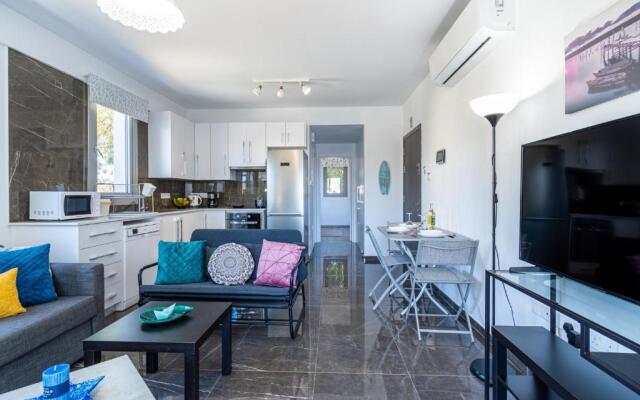 Kmeidos 1-Bedroom Apartment in Larnaca