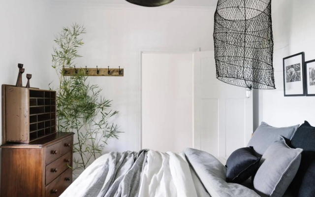 Lewellyn House – Guest Rooms – Daylesford