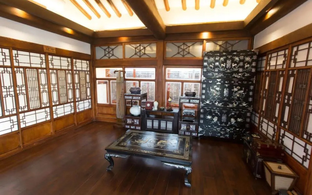 Hanok 1957