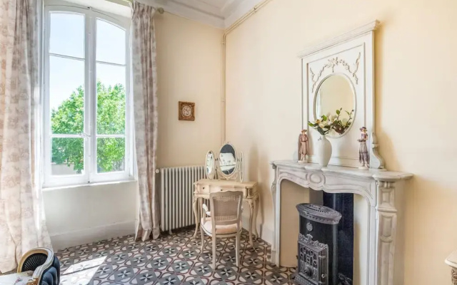 Elegant Holiday Home Near the Canal du Midi