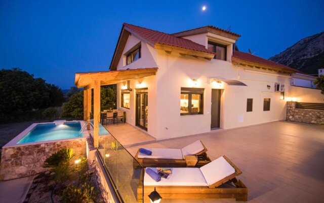 Magical Salakos Villa