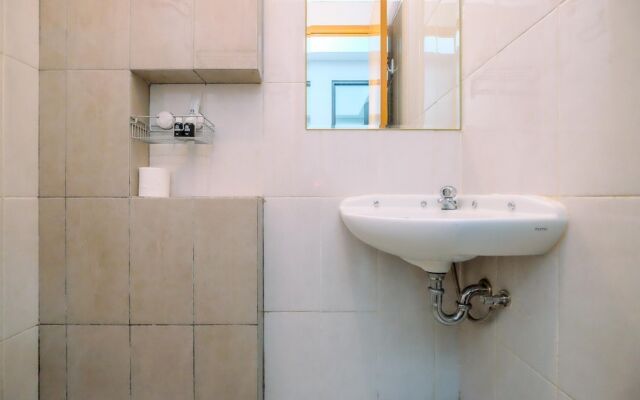 Comfortable And Simply Look 2Br Royal Heights Apartment