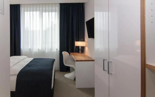 Bayer 89 Vi Vadi Hotel