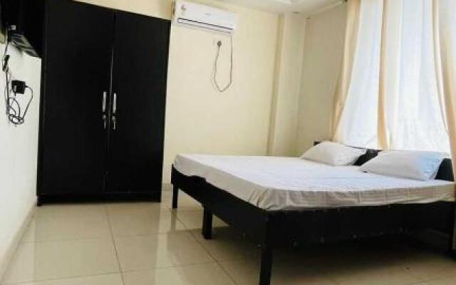 Oyo 92377 Rsk Crown Plaza