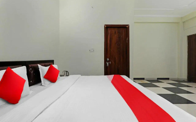OYO Flagship 80680 Hotel Harsh Inn