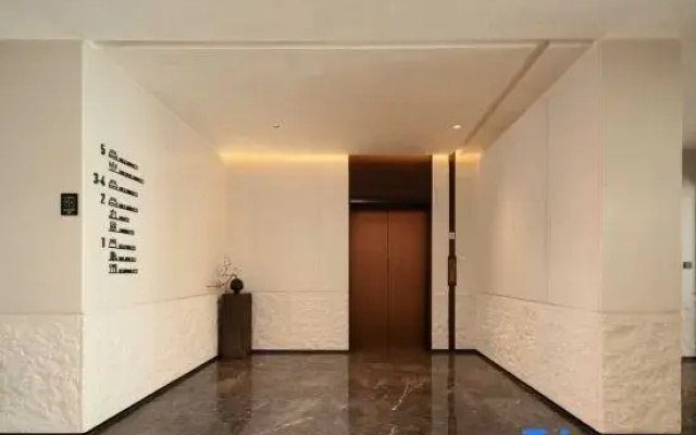 Mangshi Fortune Center Munao Zongge Road Atour Hotel