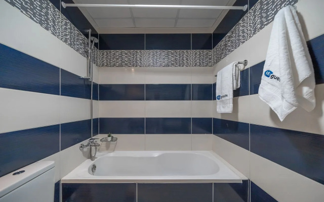 Glamorous fully equipped apartment in Oudah Tower