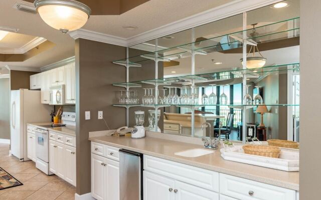 Phoenix on the Bay 2 by Brett Robinson Vacations