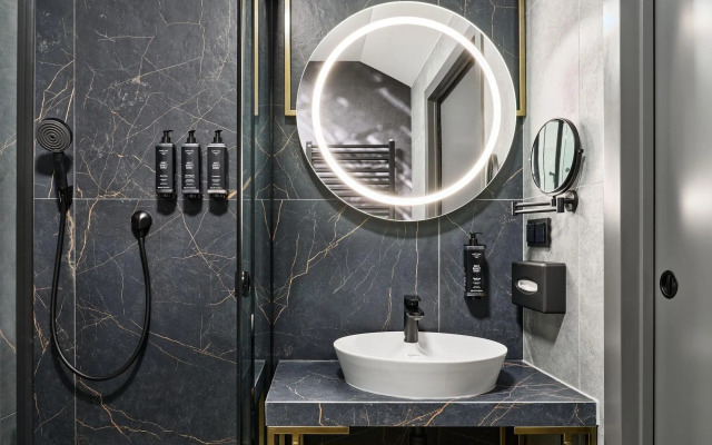 Garamond, a Tribute Portfolio Hotel, Krakow Old Town