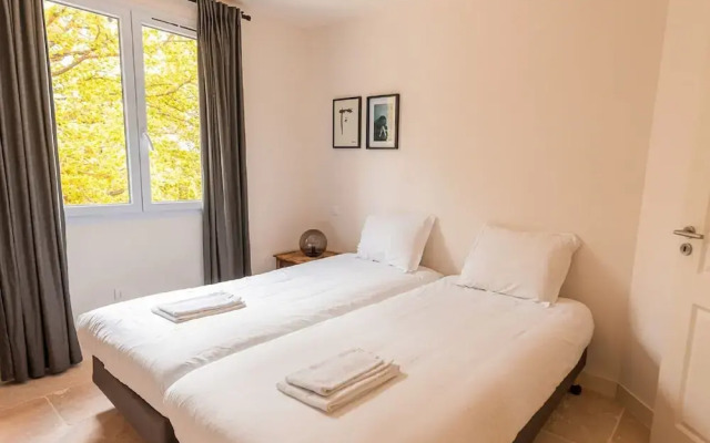 Spacious and Modern Villa With Large Garden and BBQ Area